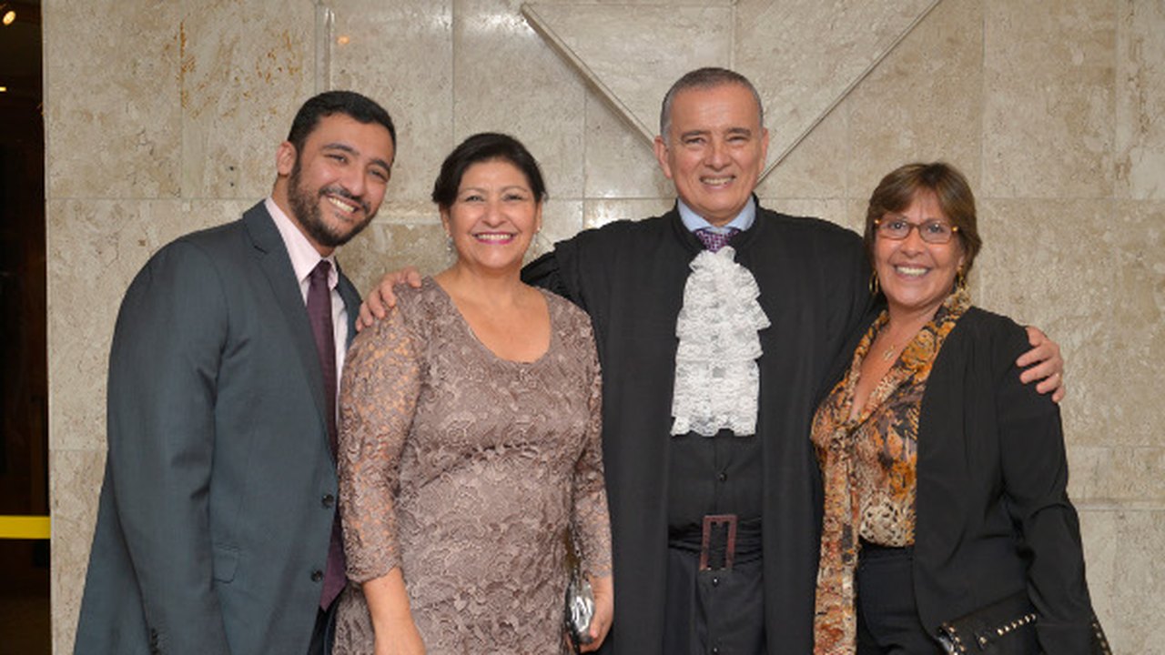 Célia Rocha prestigia posse do desembargador Paulo Cordeiro no TRF5