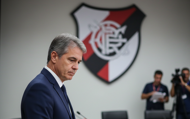 Massis Jr. admite distanciamento e promete responsabilidade à frente do São Paulo