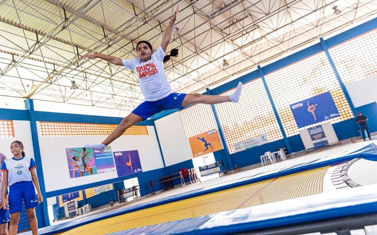 Estudantes começam atividades no Gigantão Vila Olímpica