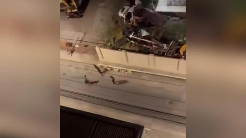 Vídeo flagra gritaria e pedidos de socorro em assalto à mão armada no Centro de Maceió