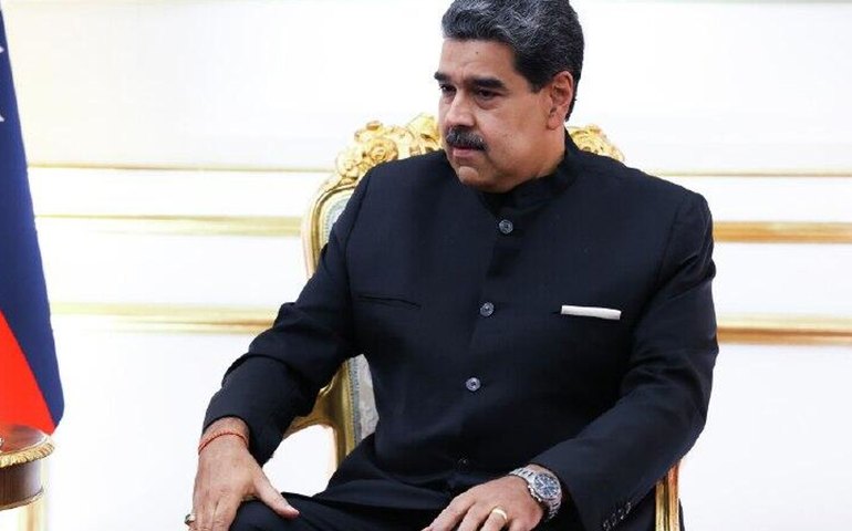 Maduro rejeita exílio proposto por Trump e ignora pressão dos EUA, diz jornal