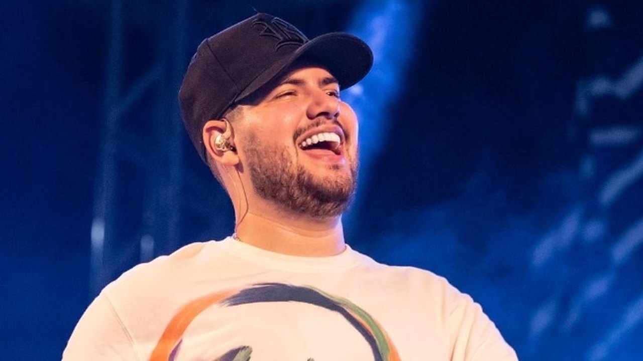 Após sofre acidente de carro, sertanejo Zé Ottávio diz estar traumatizado
