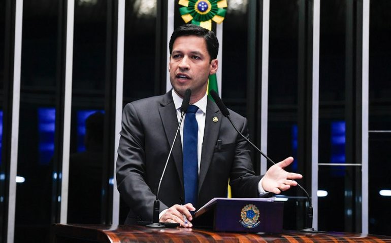 Proposta prevê multa diária na falta de esclarecimento da empresa sobre propaganda enganosa ou abusiva