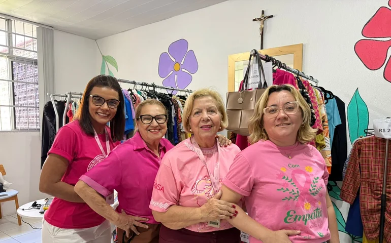 Brechó da rede feminina tem looks para final de ano num preço acessível