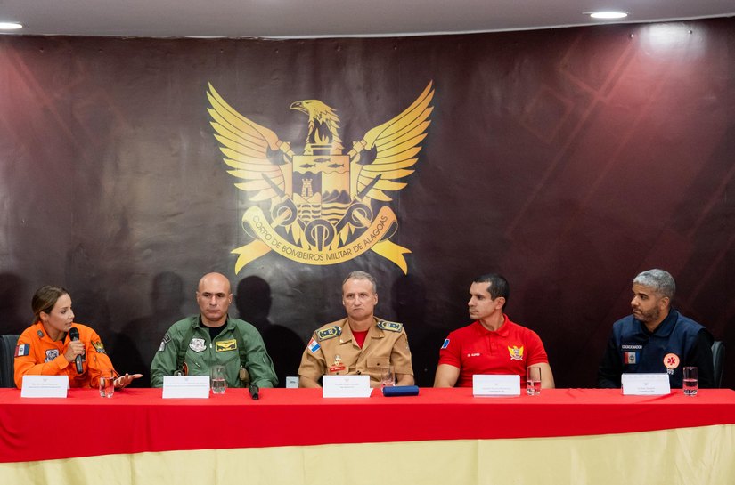 Em coletiva, Governo apresenta resposta integrada a acidente com romeiros no Sertão de AL