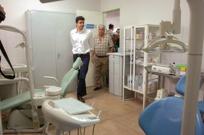 Rui Palmeira reinaugura Unidade de Saúde no Pinheiro