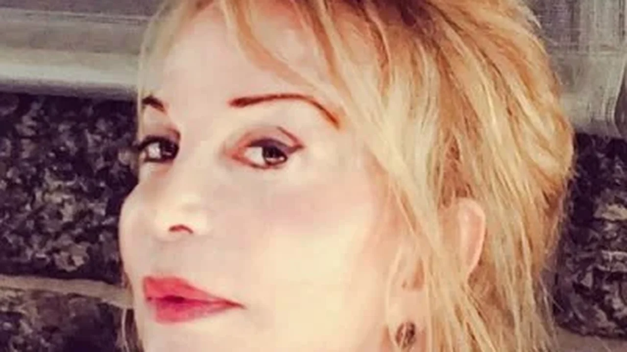 Discreta desde os anos 90 e com foco na família: conheça Clarice Piovesan, ex de Stênio Garcia