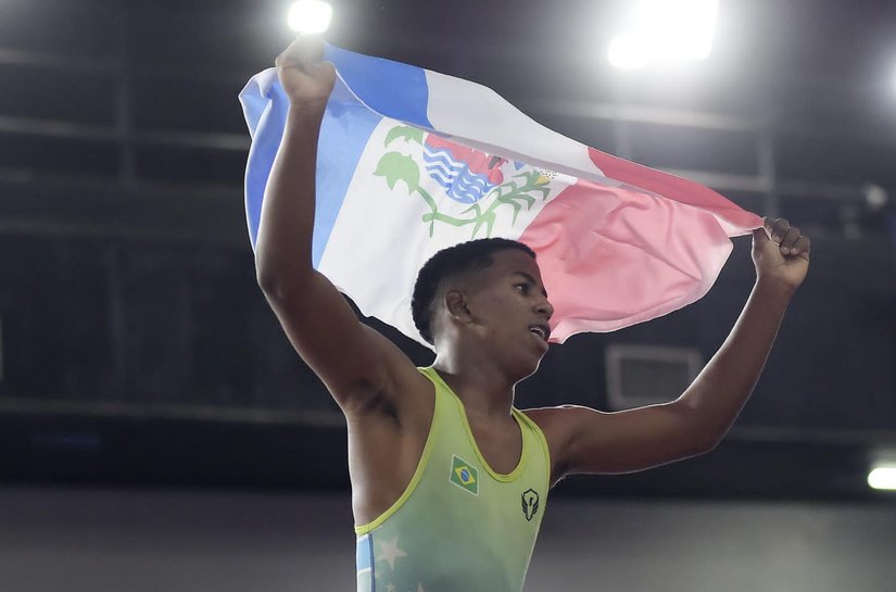Estudante da rede conquista 1ª medalha de ouro do Wrestling alagoano nos Jogos da Juventude