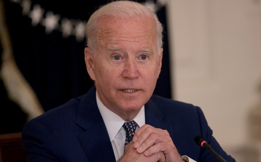 Biden é levado para local seguro após avião entrar em espaço aéreo restrito