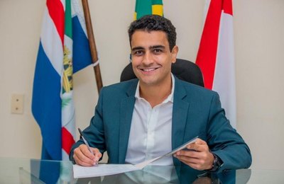 Prefeito JHC anuncia pagamento de servidores para esta quinta-feira (23)