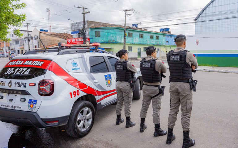 Polícia Militar apreende quase 4 kg de drogas no Vergel do Lago