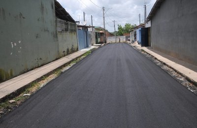 Prefeitura avança com pavimentação nos bairros de Maceió 