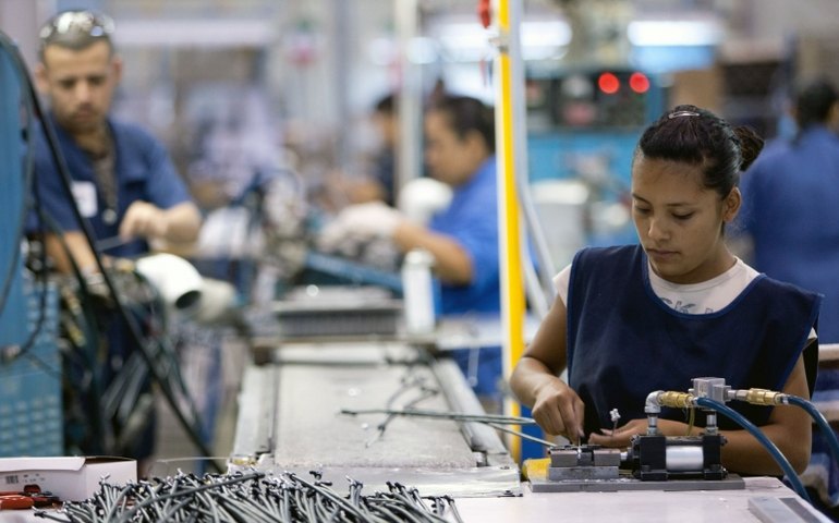 Índice de produção sobe para 54,1 pontos em agosto ante 52,2 em julho