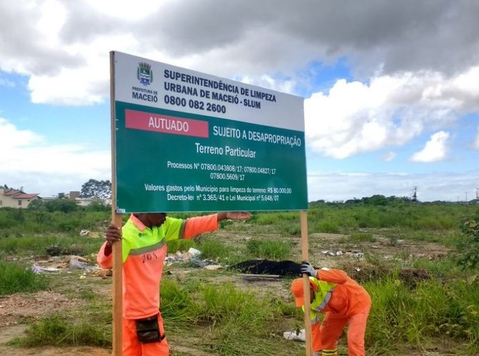 Slum intensifica fiscalização em terrenos particulares na capital alagoana