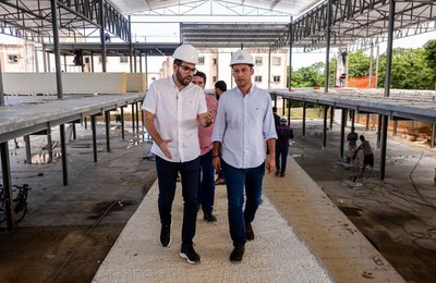 Vice-prefeito e titular da Seminfra visita obras de novos Gigantinhos em Maceió