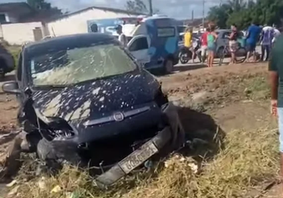Colisão na AL-210 Deixa Três Feridos