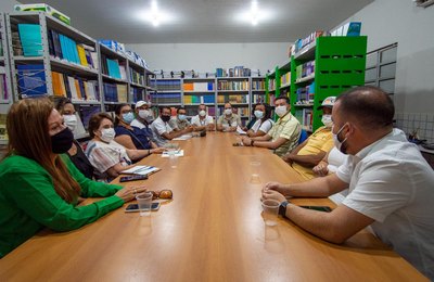 Prefeitura de Santana e IFPE realizam debate sobre cursos de extensão visando desenvolvimento