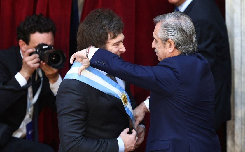 Javier Milei toma posse como novo presidente da Argentina