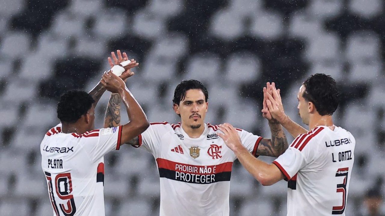 Vasco amplia jejum contra o Flamengo e completa 11 anos sem vencer rival no Brasileirão