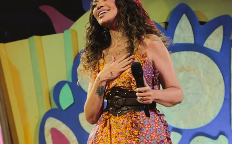 Solange Almeida lança DVD “Sol João” em celebração à cultura nordestina