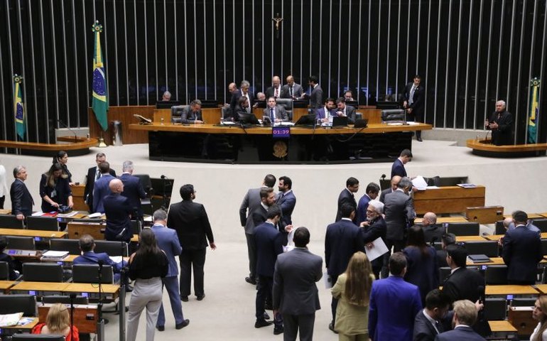 Câmara dos Deputados inicia sessão para analisar propostas; acompanhe ao vivo