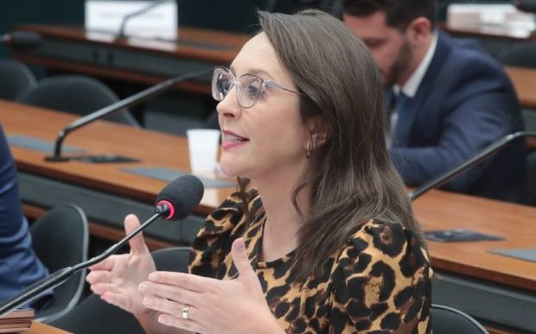 Projeto cria regras sobre custódia compartilhada de animal de estimação