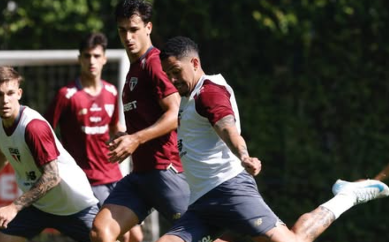 São Paulo intensifica preparação para jogo com Bragantino e envia dupla para reforçar sub-20