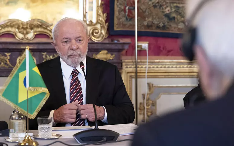 Governo confirma viagem de Lula à Itália neste mês