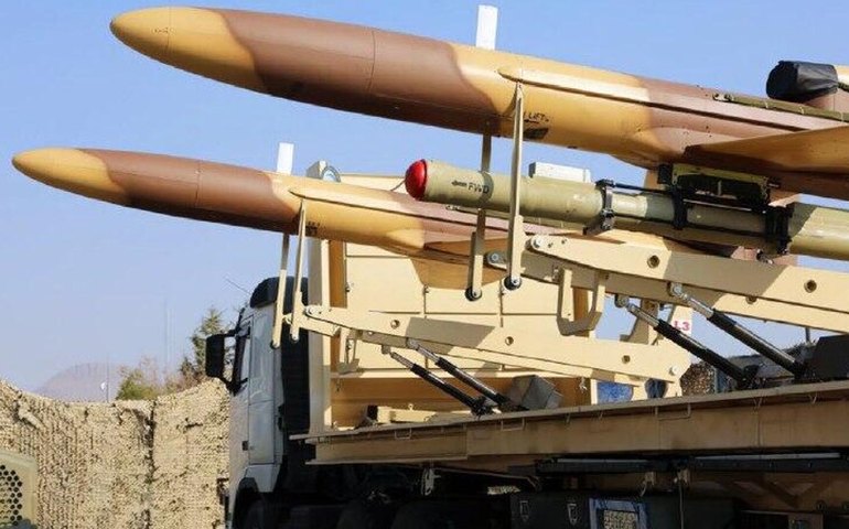 Irã apresenta integração inédita entre drone e lança-mísseis capaz de interceptar caças a 8 km