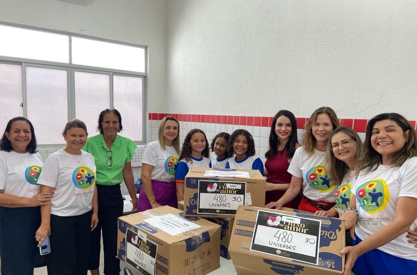 TJAL entrega mais de 8 mil absorventes a escolas públicas por meio do PCJE
