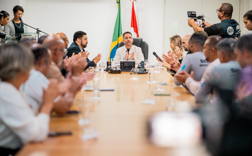 Governo de Alagoas entrega itens de segurança a agentes socioeducativos