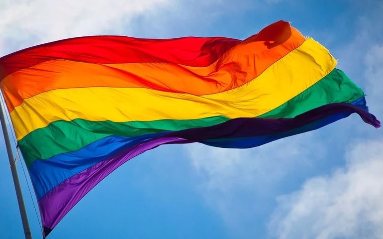 Migrantes russos LGBTQ+ buscam refúgio na argentina