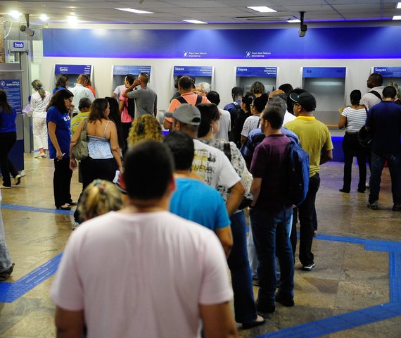 Bancários farão paralisação de 24 horas nesta quinta-feira