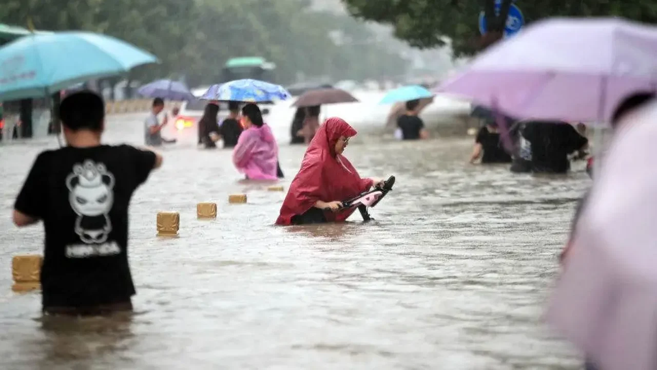 Número de mortos em inundações na China sobe para cinco