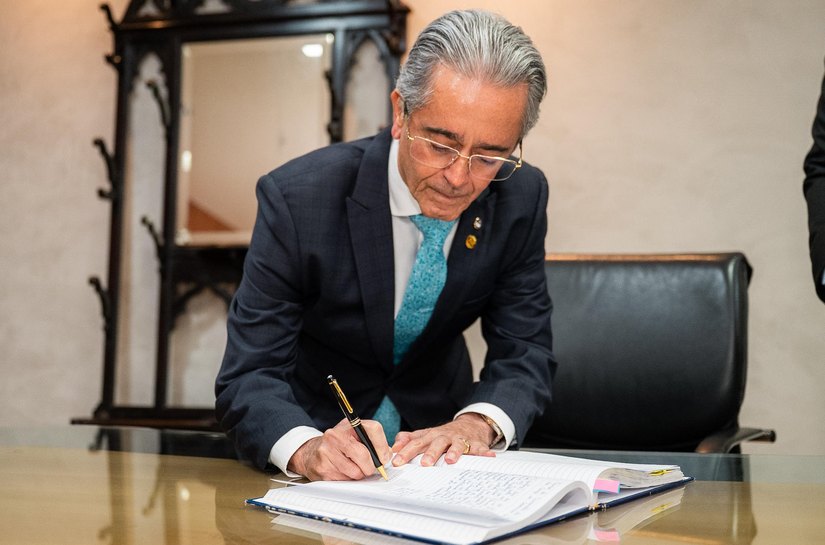 Desembargador Fábio Bittencourt assume interinamente o Governo de Alagoas