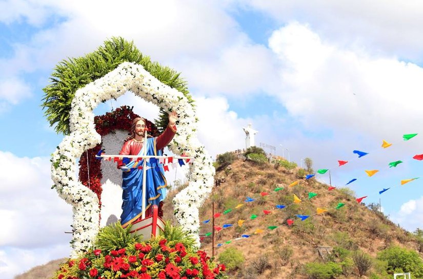 Festa dos padroeiros Jesus, Maria e José da Vila Limoeiro segue até domingo