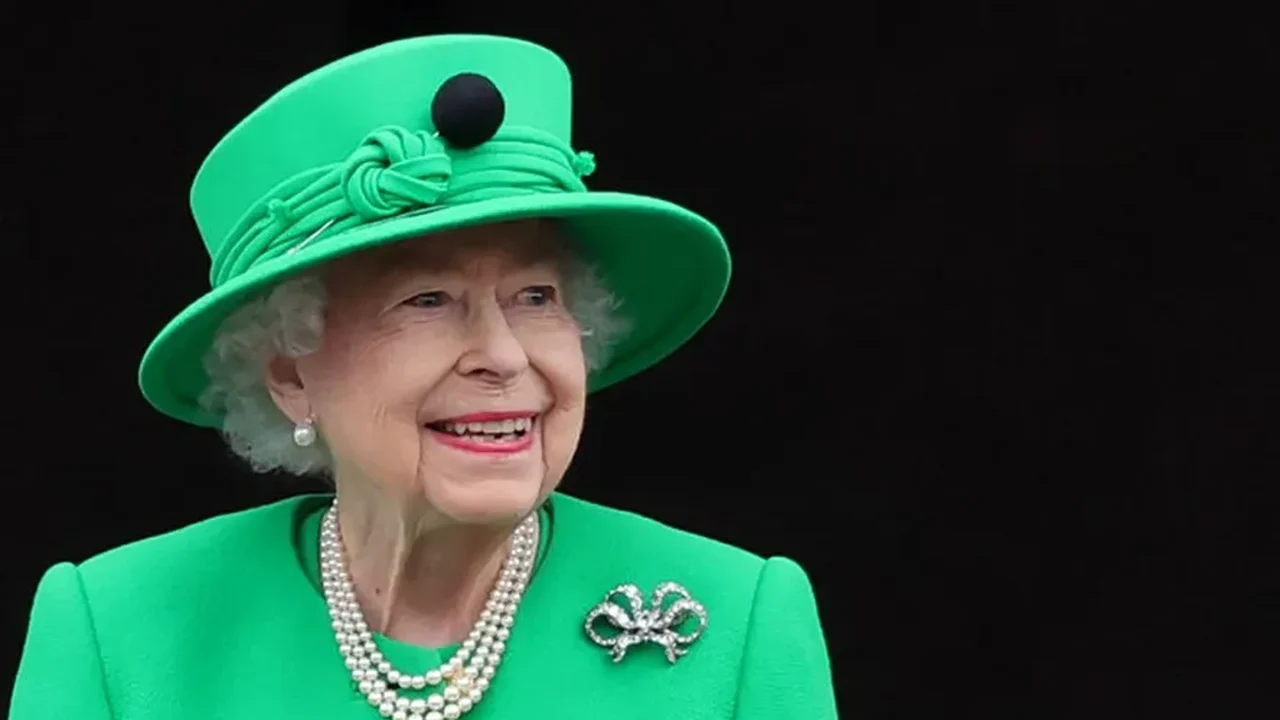 ‘Sem arrependimentos’: rainha Elizabeth II estava ‘em paz’, diz reverendo no aniversário da morte da monarca