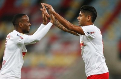 Bragantino derrota o Flamengo no Maracanã