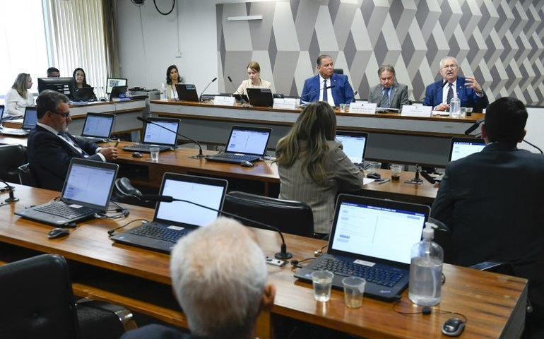 Senado aprova projeto que dá o nome de Íris Rezende a trecho de rodovia entre Goiás e Tocantins