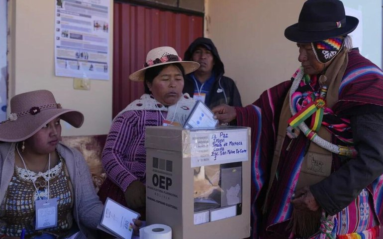 Fim da hegemonia da esquerda na Bolívia sinaliza onda de 'ascensão da direita' na América Latina?
