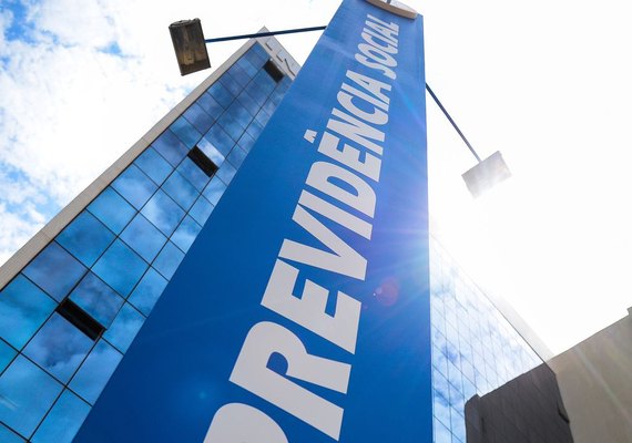 INSS começa a pagar hoje (25) décimo terceiro antecipado de aposentados e pensionistas