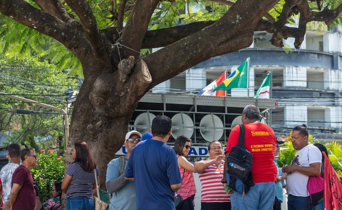 Agentes de Saúde de Maceió se reuniram em frente à Secretaria Municipal de Finanças para reivindicar direitos da categoria