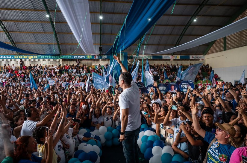 Quaest: Renan Filho lidera com 42% das intenções de votos na primeira pesquisa após início da campanha