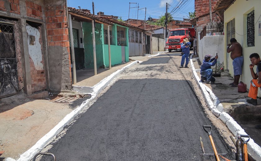 Ações do Brota na Grota chegam aos bairros da Gruta, Chã da Jaqueira e Benedito Bentes
