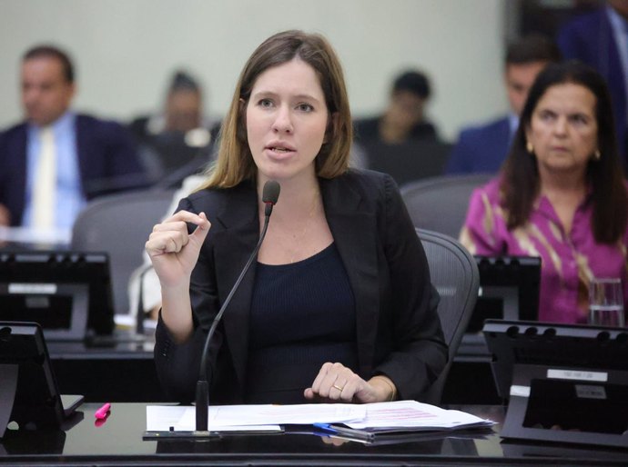 Cibele Moura comemora Código de Proteção à Pessoa com TEA: “Maior lei do país para cuidado de famílias atípicas”