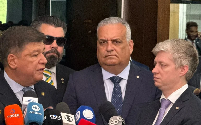 Alfredo Gaspar reage à decisão de Flávio Dino, critica suspensão da quebra de sigilos e diz que medida protege “os grandes corruptos da nação”