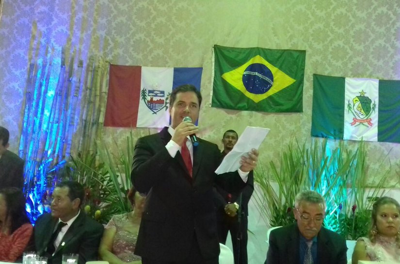 Adelminho Calheiros é empossado como prefeito de Capela