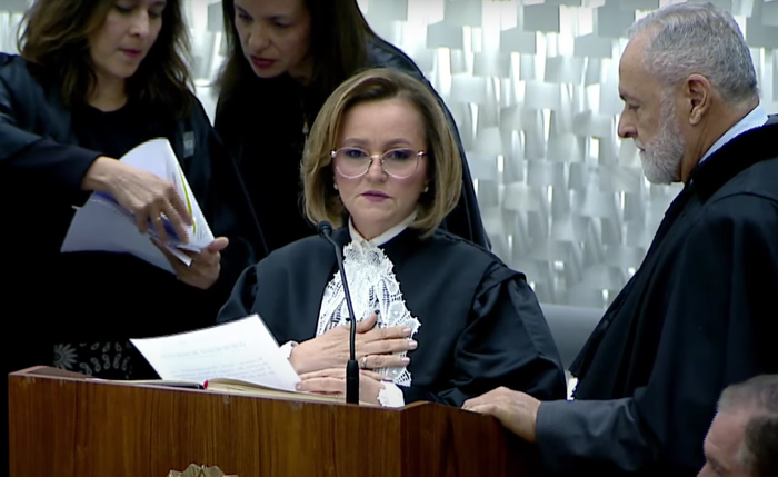 Marluce Caldas durante cerimônia de posse como ministra do Superior Tribunal de Justiça