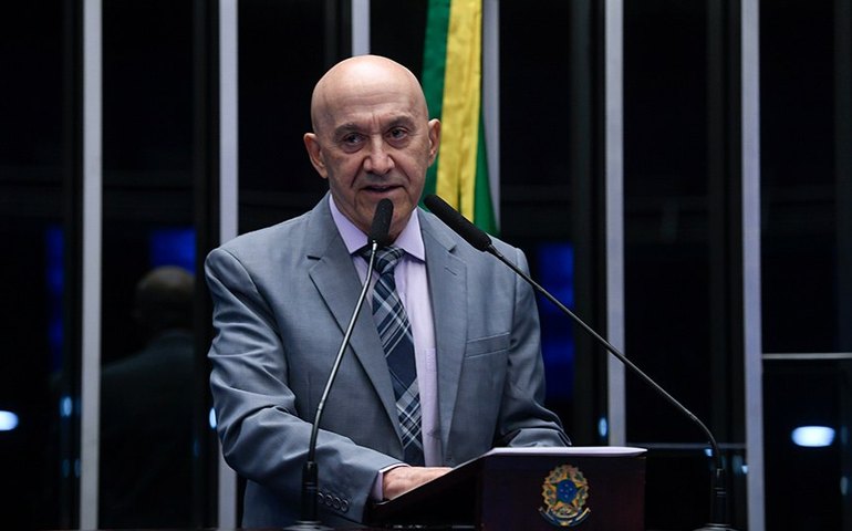 Confúcio defende investimentos na educação e ensino técnico contra evasão