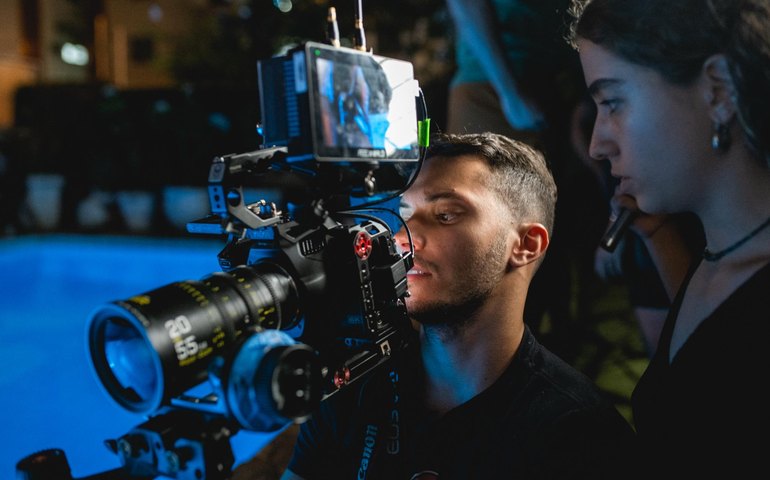 Escola Criattiva oferece curso gratuito de cinema em Maceió com vagas reservadas para públicos diversos